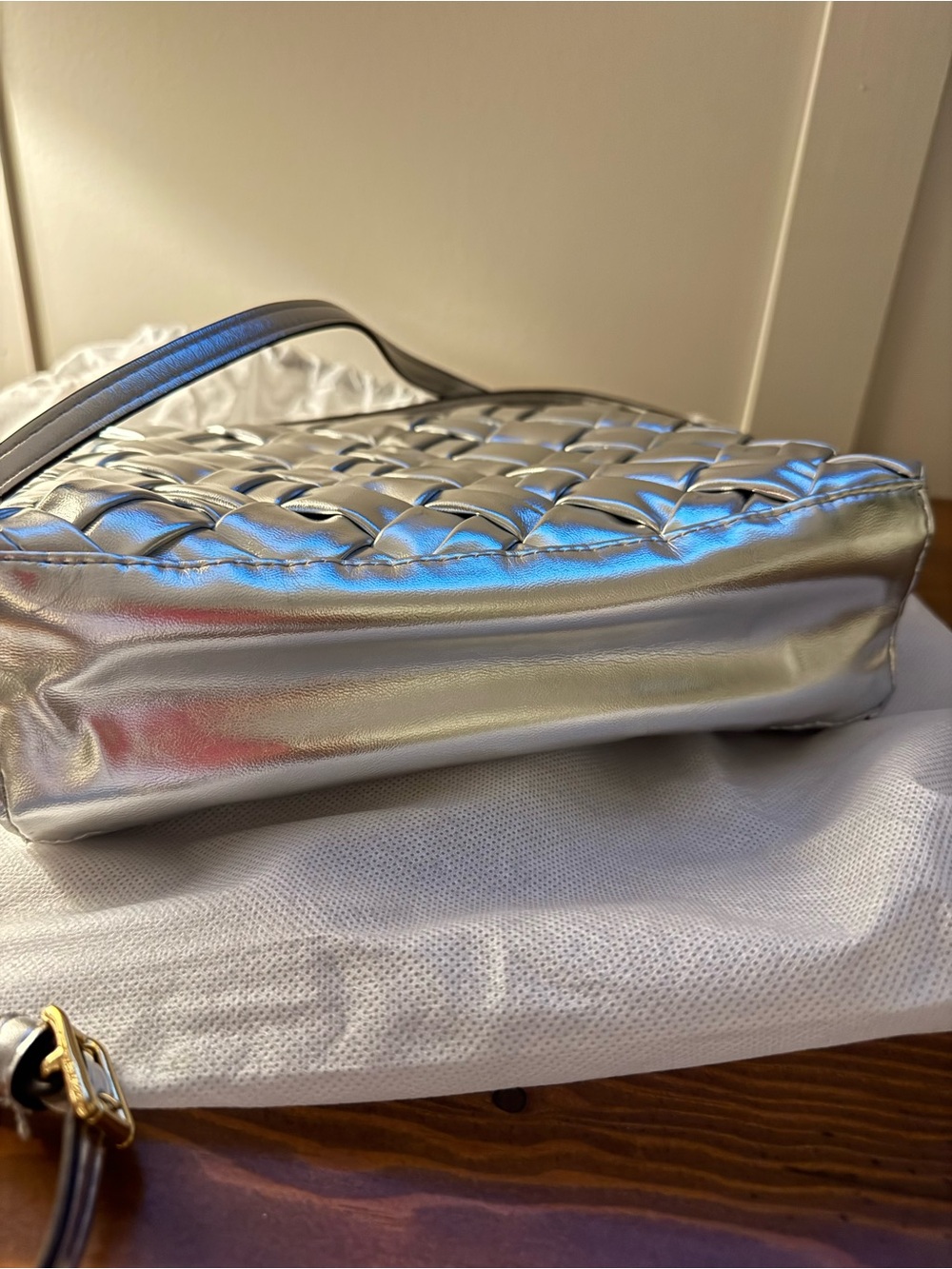 Aimee Kestenberg Silver Woven Crossbody Bag - Picture 5 of 6